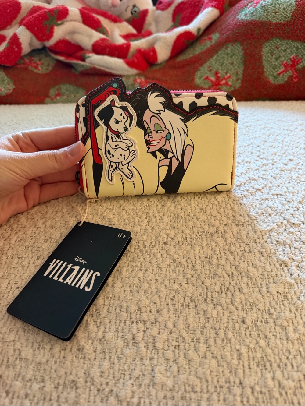 Loungefly Disney Villains Cruella Cream and Black Zip Wallet